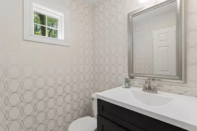 7 Premier Drive, Londonderry, NH 03053 - Photo 32