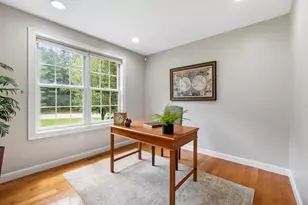 271 Merritt Nyberg Ln, Manchester, NH 03104 - Photo 12