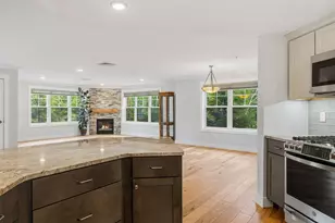 2075 Lafayette Rd, Portsmouth, NH 03801 - Photo 8