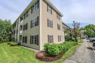 6 Crestview Cir, Londonderry, NH 03053 - Photo 1