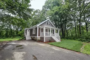 24 Mountain Rd, Raymond, NH 03077 - Photo 2