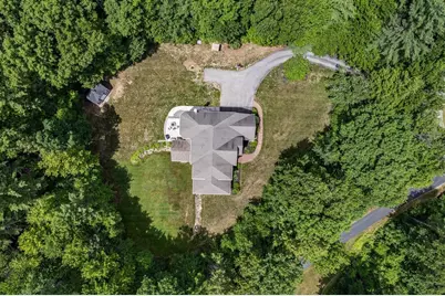 11 Dorothy's Way, Bedford, NH 03110 - Photo 10