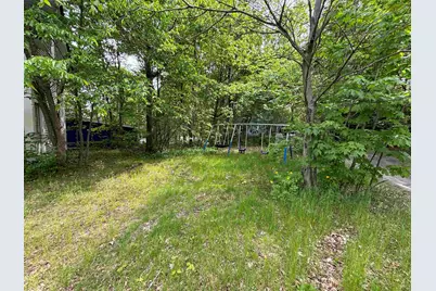 164 Pleasant Street, Claremont, NH 03743 - Photo 24