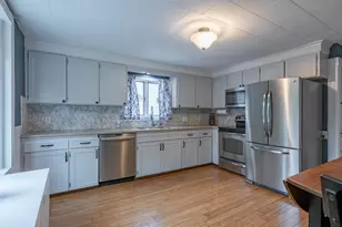 548 S Main St, Manchester, NH 03102 - Photo 14
