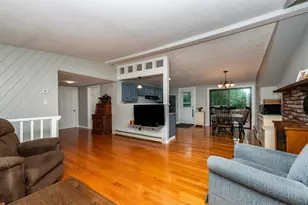 563 Pickering Rd, Rochester, NH 03867 - Photo 8