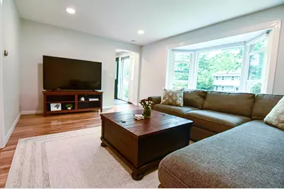 16 Century Road, Nashua, NH 03064 - Photo 2