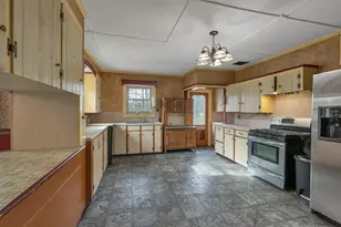 1388 S Stark Hwy, Weare, NH 03281 - Photo 12