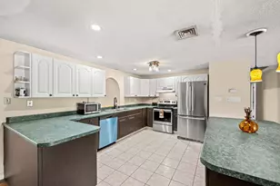 240 Hampstead St, Methuen, MA 01844 - Photo 26