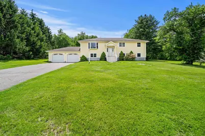 240 Hampstead Street, Methuen, MA 01844 - Photo 10