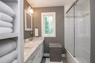8 Coventry Ln, Derry, NH 03038 - Photo 36