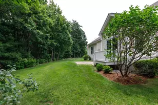 39 Morrison Dr, Londonderry, NH 03053 - Photo 38
