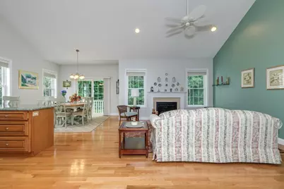 39 Morrison Drive, Londonderry, NH 03053 - Photo 4
