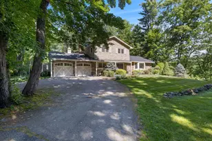 189 Gulf Rd, Dover, NH 03820 - Photo 2