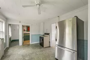 66 Ash St, Manchester, NH 03104 - Photo 30
