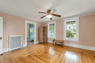 66 Ash St, Manchester, NH 03104 - Photo 16