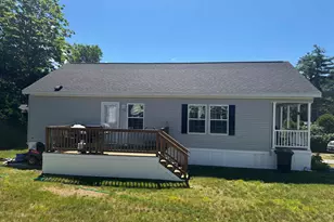 4 Manorcrest Dr, Nashua, NH 03062 - Photo 2