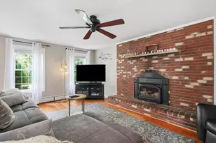 23 Peaslee Crossing Rd, Newton, NH 03858 - Photo 8