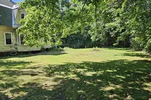43 Woodland St, Claremont, NH 03743 - Photo 4