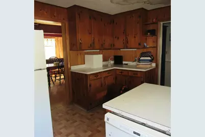 43 Woodland Street, Claremont, NH 03743 - Photo 2