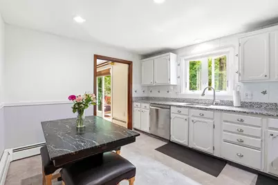 9 King Edward Drive, Londonderry, NH 03053 - Photo 4