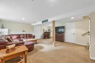 64 Woodvale Dr, Laconia, NH 03246 - Photo 30