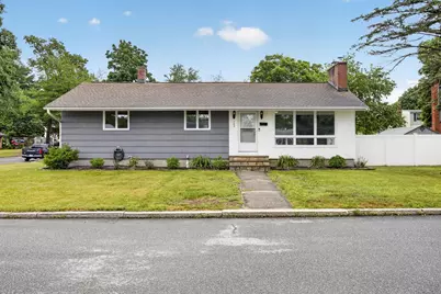 143 Highland Park Avenue, Manchester, NH 03103 - Photo 2