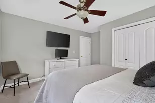 7 Cheshire Ct, Londonderry, NH 03053 - Photo 32