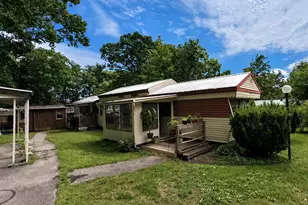 1 South Cranberry Ln, Rochester, NH 03867 - Photo 1