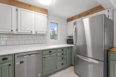 111 Manchester Street, Nashua, NH 03064 - Photo 10