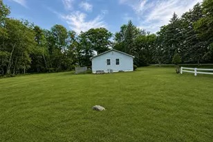 301 Shaker St, New London, NH 03257 - Photo 16