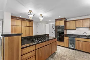 2 Cummings Rd, Merrimack, NH 03054 - Photo 12