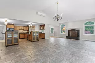 2 Cummings Rd, Merrimack, NH 03054 - Photo 10