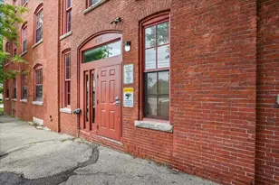 335 Cypress St, Manchester, NH 03103 - Photo 48