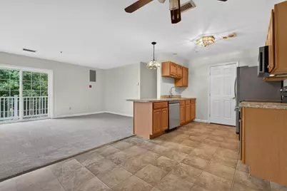 65 Fordway Ext Boulevard #202, Derry, NH 03038 - Photo 8