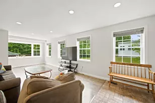 306 Phillip St, Manchester, NH 03102 - Photo 18
