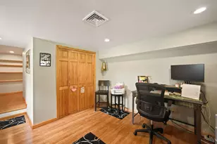 306 Phillip St, Manchester, NH 03102 - Photo 36