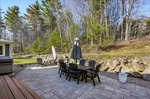 18 Hawk Dr, Bedford, NH 03110 - Photo 46