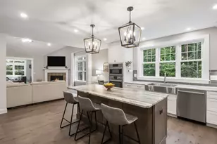 5 Hamilton Ct, Bow, NH 03304 - Photo 2