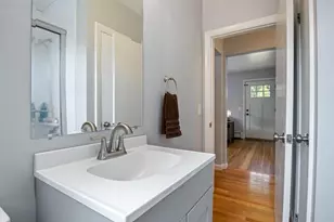 493 Laurel St, Manchester, NH 03103 - Photo 14