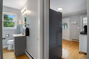 493 Laurel St, Manchester, NH 03103 - Photo 12