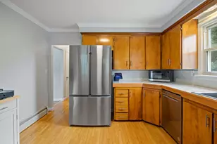 493 Laurel St, Manchester, NH 03103 - Photo 10