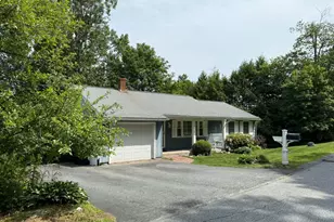 16 Edwin Ave, Claremont, NH 03743 - Photo 1