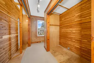 9 Grove St, Derry, NH 03038 - Photo 14