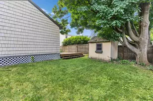 874 Belmont St, Manchester, NH 03104 - Photo 38