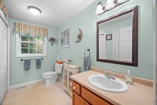 25 Melba Dr, Hudson, NH 03051 - Photo 18