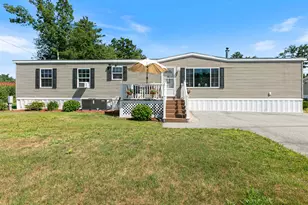 29 Lowell Rd, Salem, NH 03079 - Photo 2