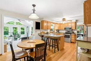 22 Erik St, Merrimack, NH 03054 - Photo 12