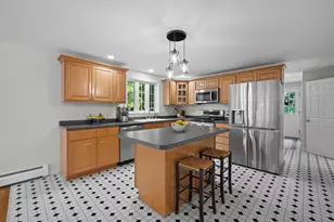 54 Beech Hill Rd, Exeter, NH 03833 - Photo 6
