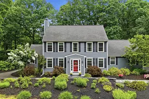 11 Montgomery Farm Rd, Derry, NH 03038 - Photo 2
