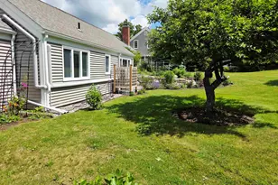 65 Hilltop Pl, New London, NH 03257 - Photo 22